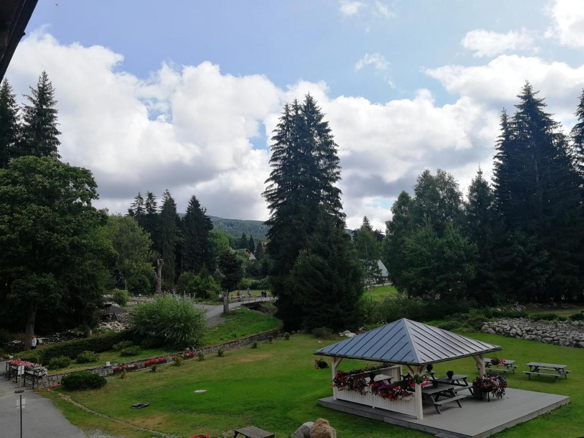 Penzion Bila Voda Harrachov Exteriör bild