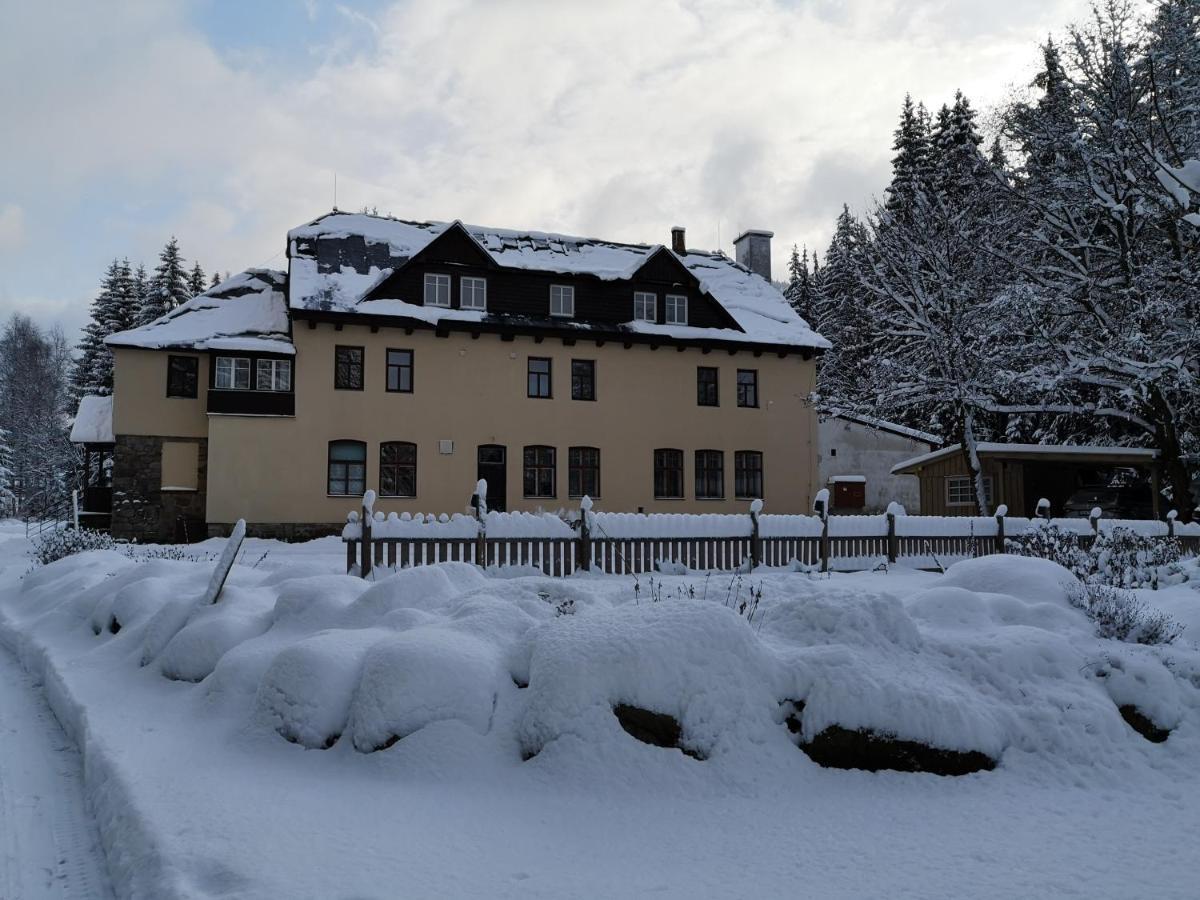 Penzion Bila Voda Harrachov Exteriör bild